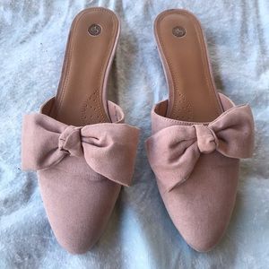 Blush pink mules with bow